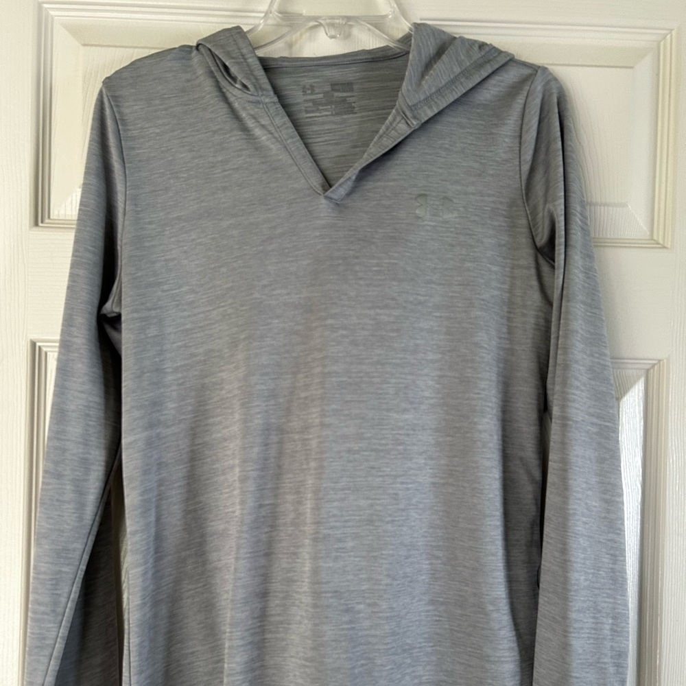 Under Armour Long Sleeve Gray Hooded Top
